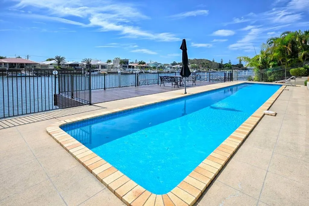 Sunshine Coast Dream Getaway Villa Pelican Waters 0*,  Ausztrália